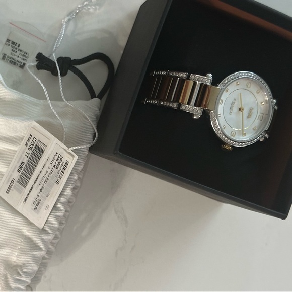 Coach Cary Watch - Picture 8 of 9